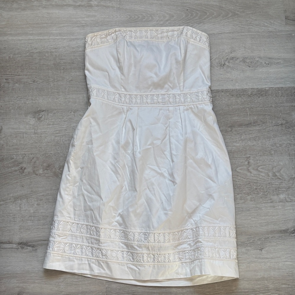 White House Black Market Strapless White Dress